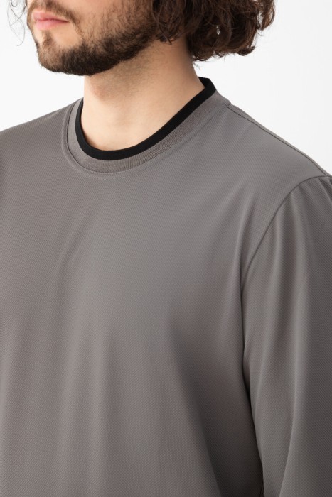 лонгслив  из италии вид сбоку