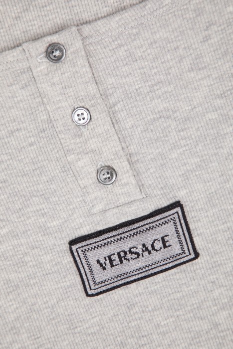 лонгслив  универсального стиля с лицевой стороны