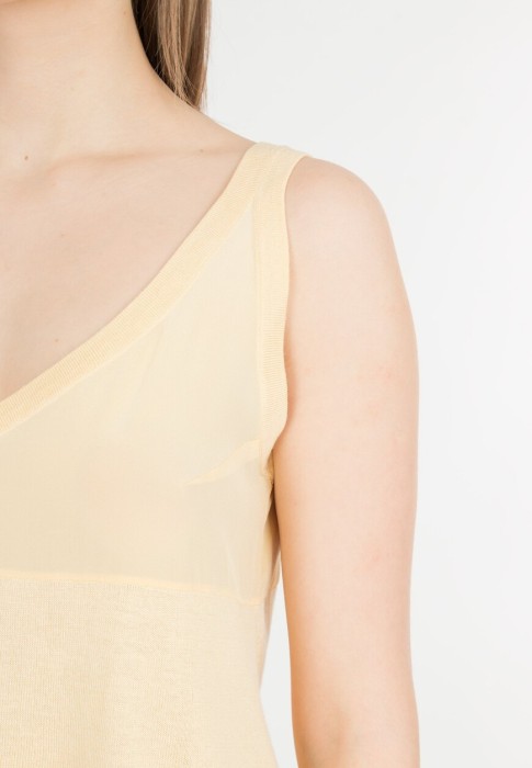 майка  универсального стиля с лицевой стороны