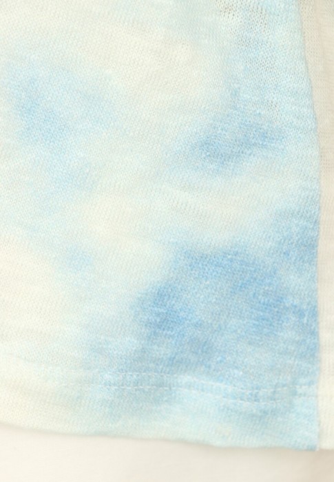 Товар голубого цвета с внутренней стороны