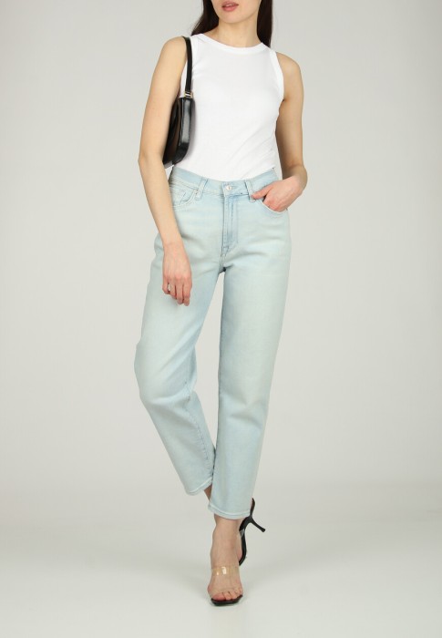 майка  по цене 8330 руб вид справа