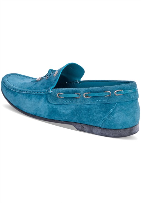 Товар голубого цвета с внутренней стороны