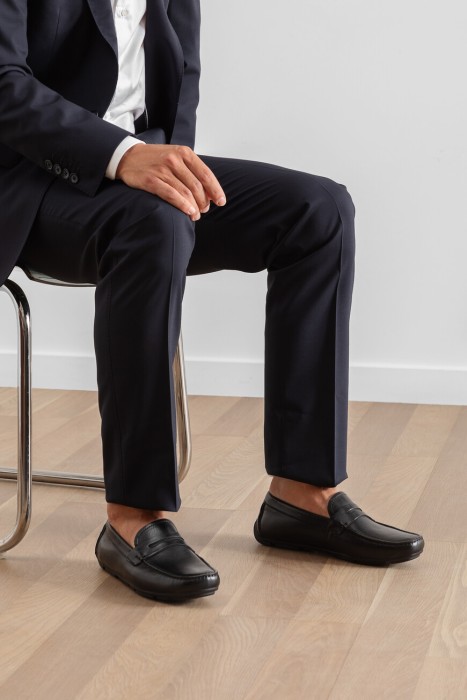 мокасины  по цене 50000 руб вид справа