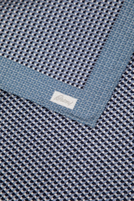 набор: галстук+платок  классического стиля с лицевой стороны