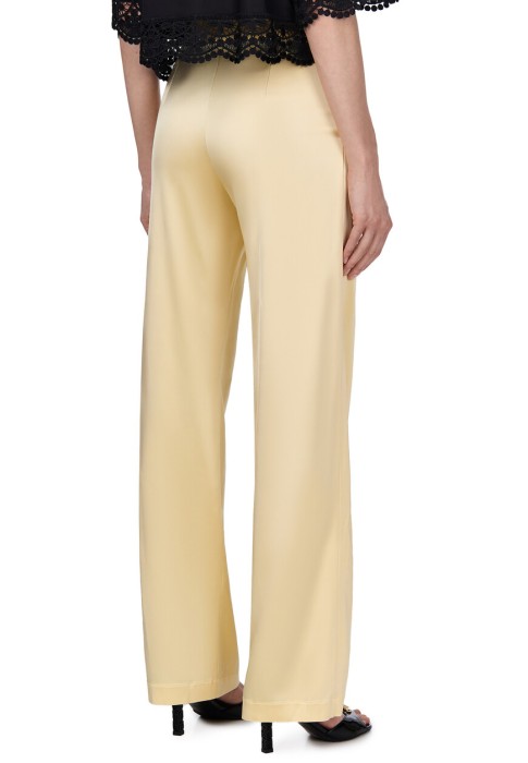 низ от костюма  из италии вид сбоку