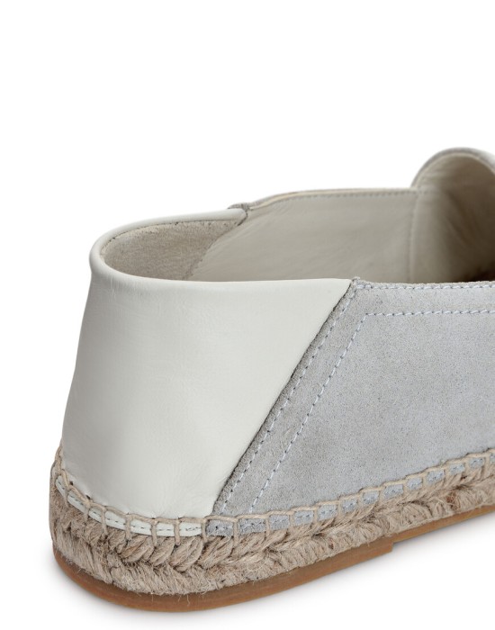 обувь повседневная  из проверенных материалов спереди