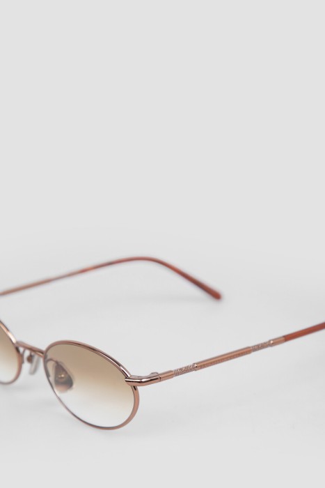 очки  модель из линейки `timeless reflections` из титана спереди