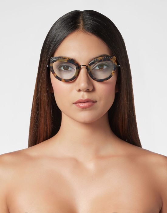 Товар коричневого цвета с внутренней стороны