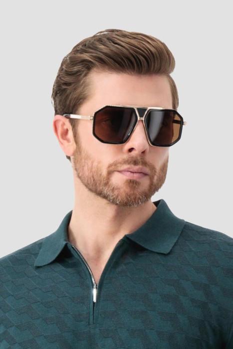 очки  по цене 132000 руб вид справа