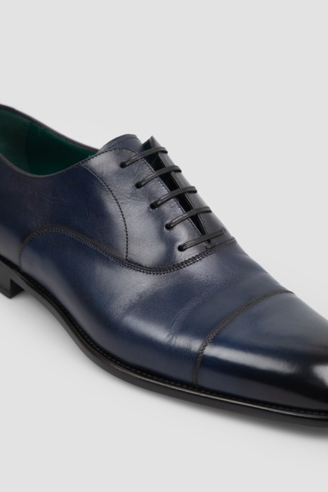 Товар синего цвета с внутренней стороны