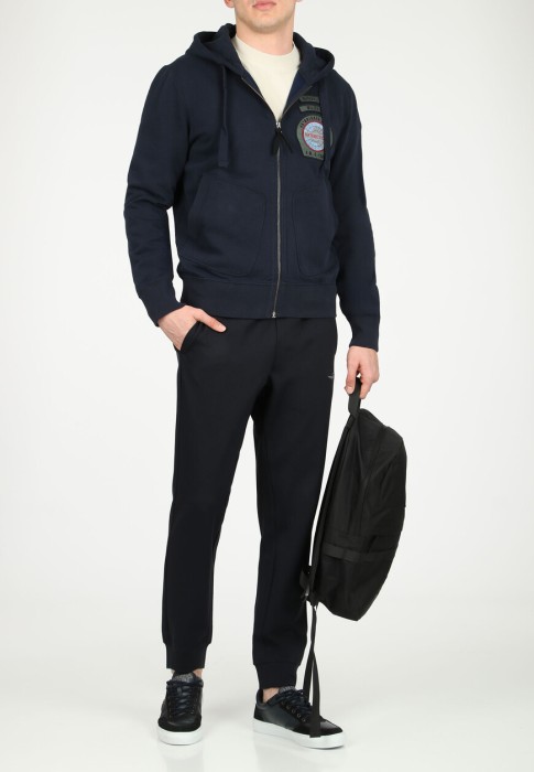 олимпийка  от бренда aeronautica militare вид слева