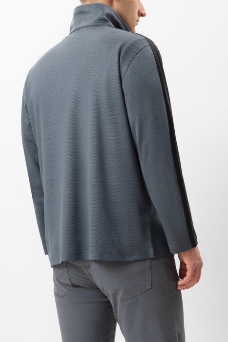 олимпийка  по цене 115200 руб вид справа