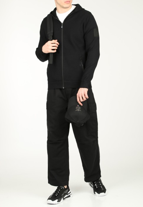 олимпийка  от бренда outhere вид слева