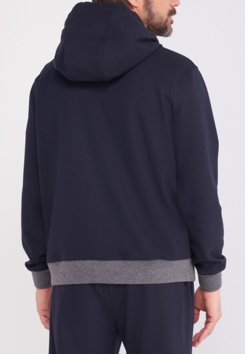 олимпийка  по цене 37030 руб вид справа