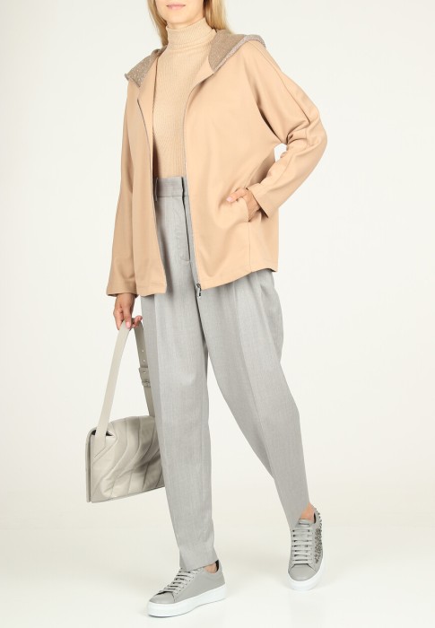 олимпийка  из италии вид сбоку