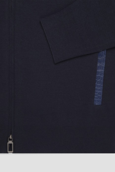 олимпийка  спортивного стиля с лицевой стороны