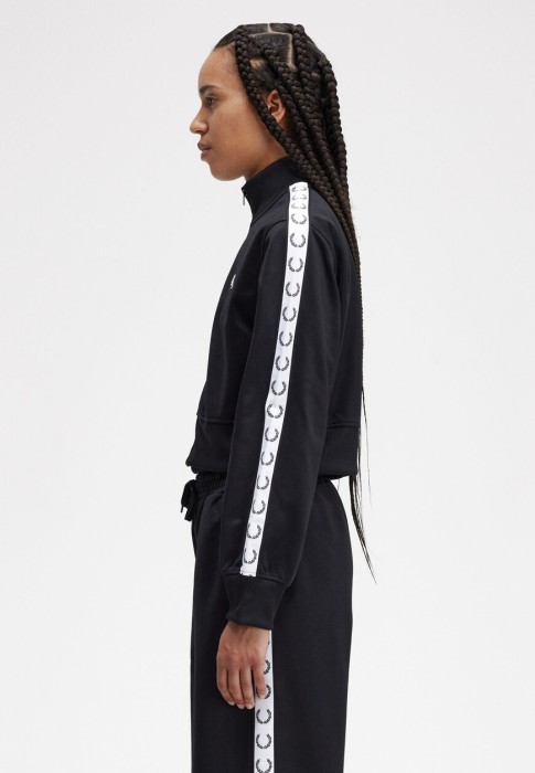 олимпийка  по цене 16100 руб вид справа