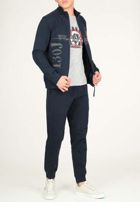 олимпийка  по цене 27860 руб вид справа