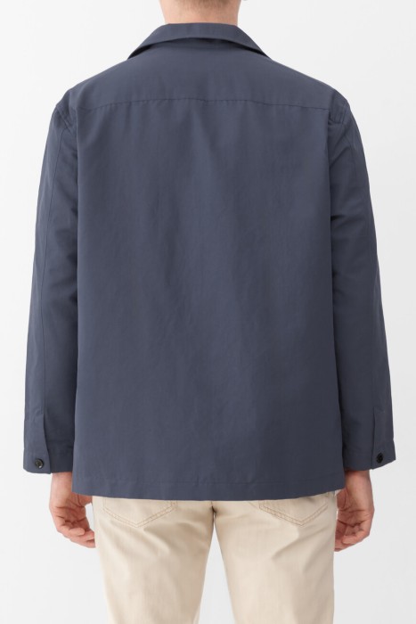 овершот  от бренда brioni вид слева