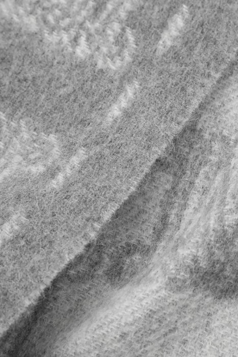 палантин  для взрослого возраста с изнаночной стороны