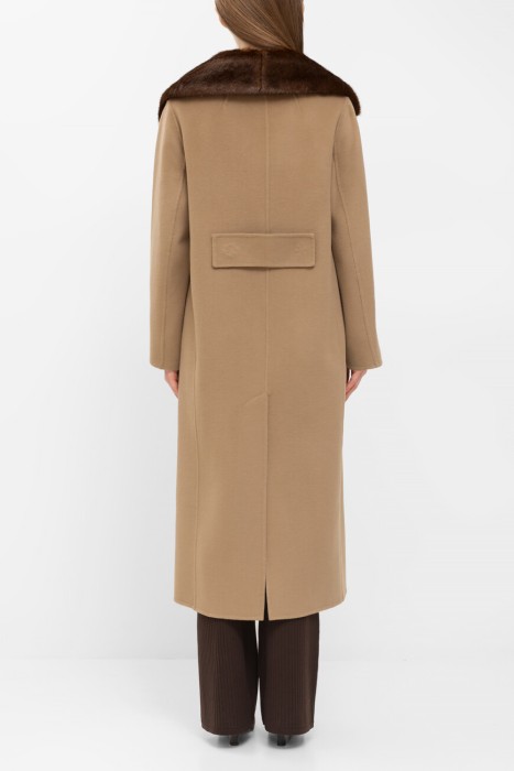 пальто  модель sussulto по цене 45200 руб вид справа