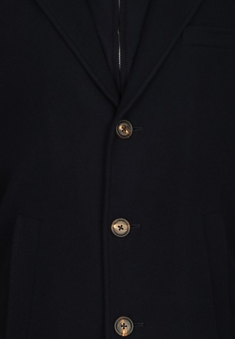 пальто  классического стиля с лицевой стороны