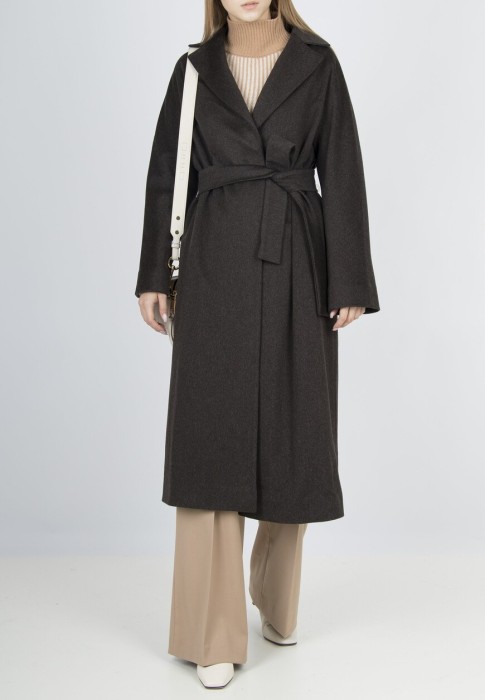 пальто  по цене 104900 руб вид справа