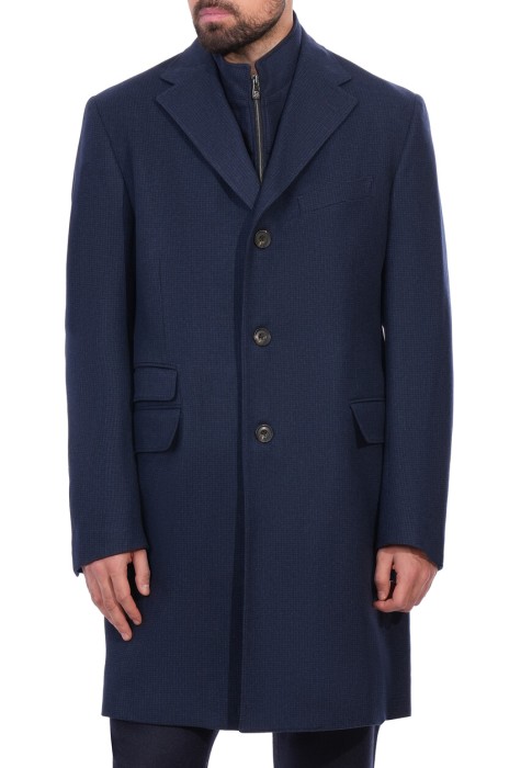 Товар синего цвета с внутренней стороны