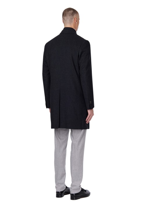 пальто  из италии вид сбоку