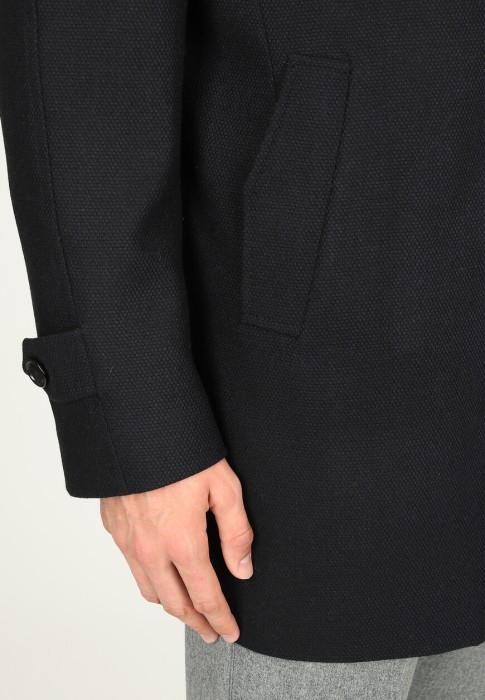 пальто  для взрослого возраста с изнаночной стороны