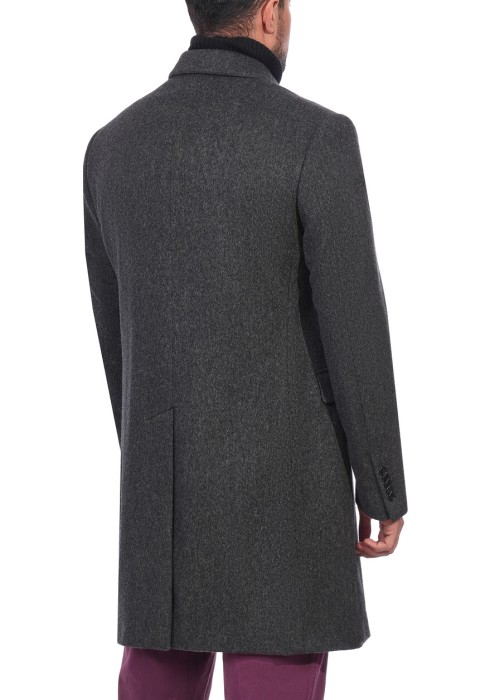 пальто  из проверенных материалов спереди