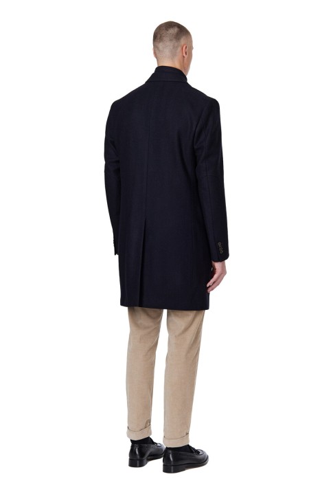 пальто  из италии вид сбоку