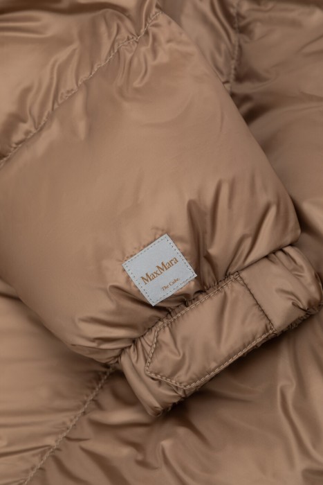 пальто  для взрослого возраста с изнаночной стороны