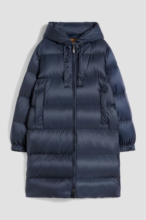 Товар синего цвета с внутренней стороны