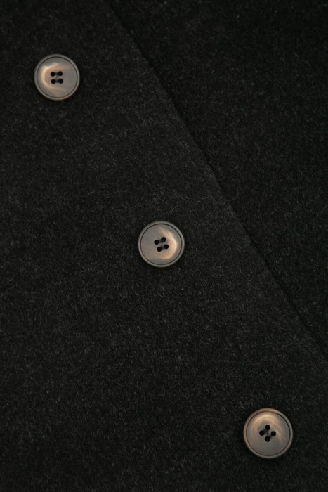 Товар серого цвета с внутренней стороны