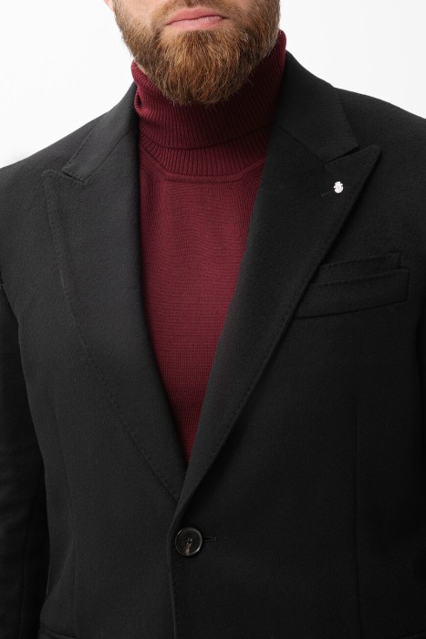 пальто  из италии вид сбоку