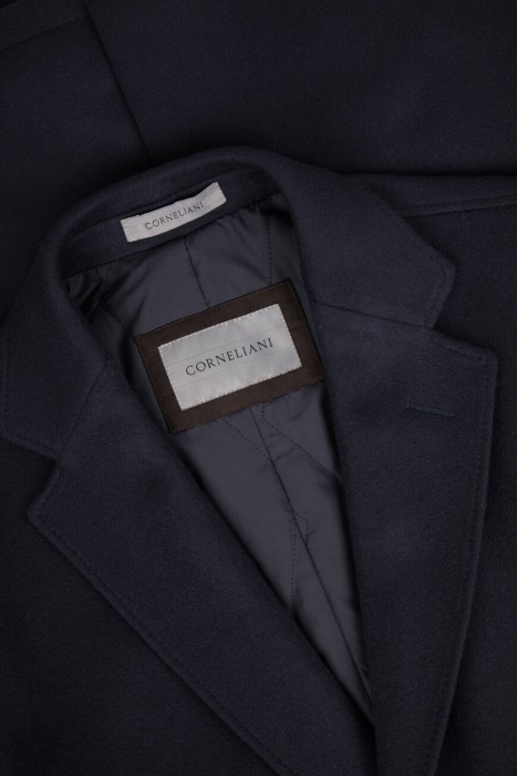 пальто  для взрослого возраста с изнаночной стороны