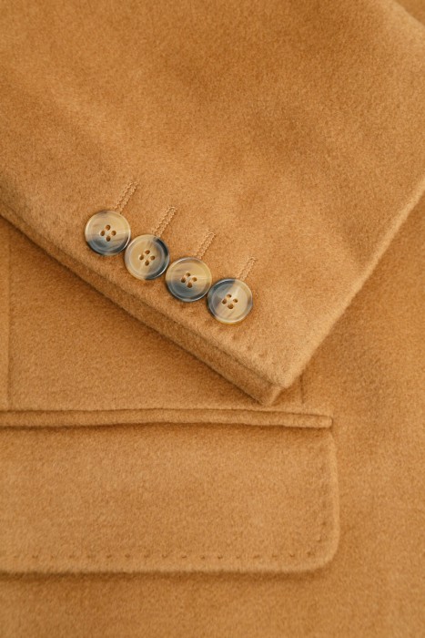 пальто  из проверенных материалов спереди