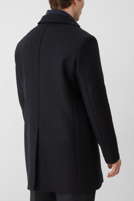 пальто  по цене 94400 руб вид справа