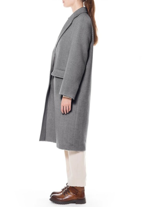 Товар серого цвета с внутренней стороны