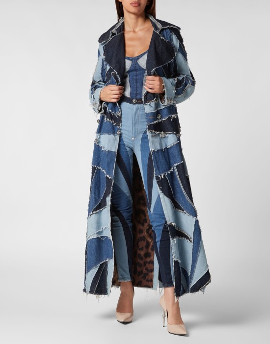 Товар синего цвета с внутренней стороны