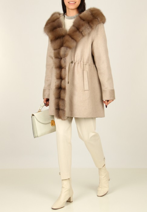 пальто  из америки вид сбоку