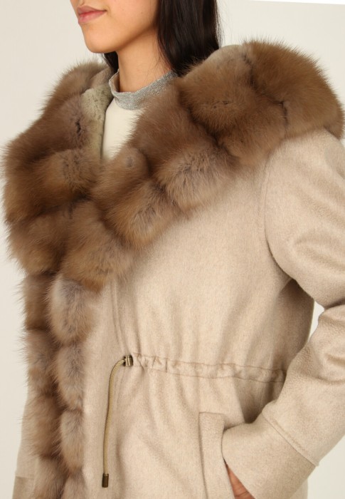 пальто  из проверенных материалов спереди