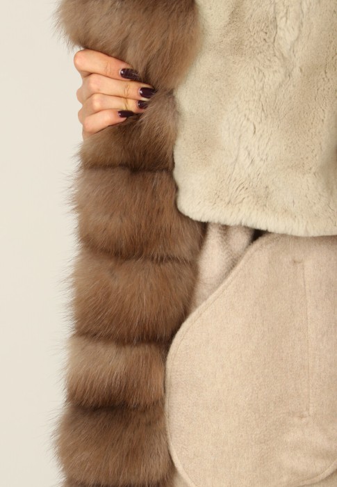 Продукция для женщин фото