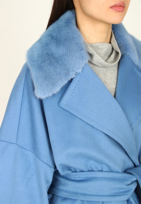 пальто  из проверенных материалов спереди