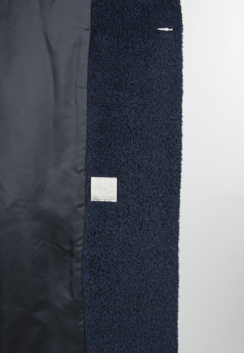 пальто  из италии вид сбоку