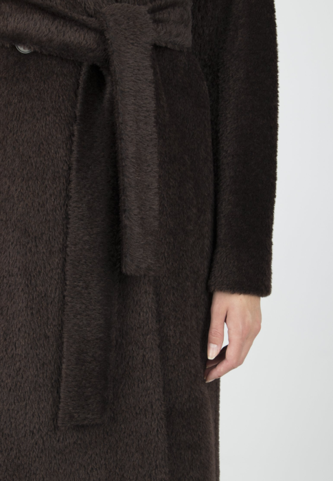 пальто  из проверенных материалов спереди