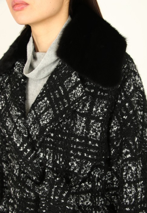 пальто  из проверенных материалов спереди