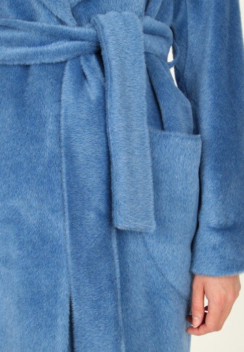 пальто  из проверенных материалов спереди