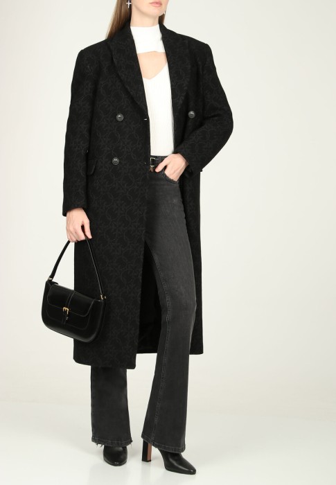 пальто  по цене 117900 руб вид справа